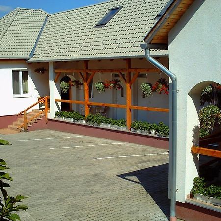 Ferienwohnung Polonia Apartman Egerszalók Exterior foto