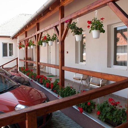 Ferienwohnung Polonia Apartman Egerszalók Exterior foto