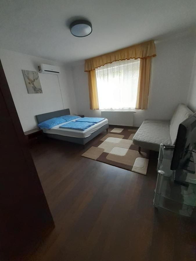 Ferienwohnung Polonia Apartman Egerszalók Exterior foto